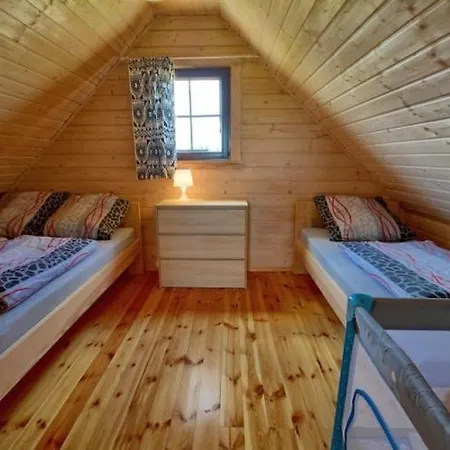 Homes With Pool, Prázdninový dům Mielenko