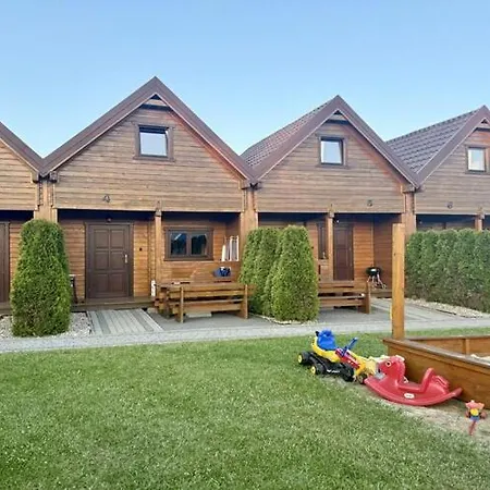 Homes With Pool, Mielenko