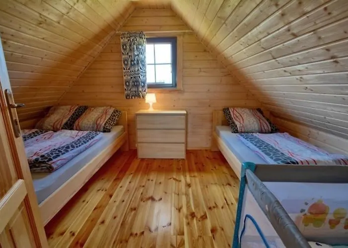 Homes With Pool, Nyaraló Mielenko