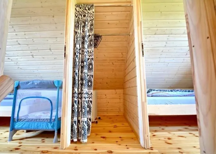 Nyaraló Homes With Pool, Mielenko