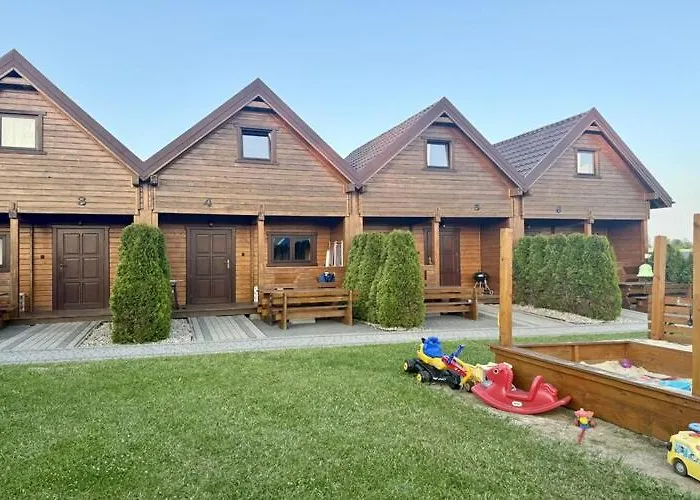 Homes With Pool, Mielenko