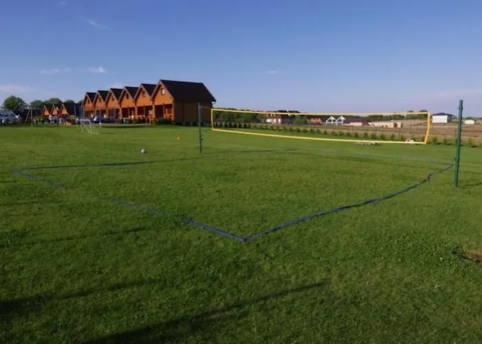 Homes With Pool, Nyaraló